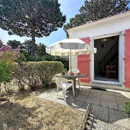 Les Maisons De La By Interhome *